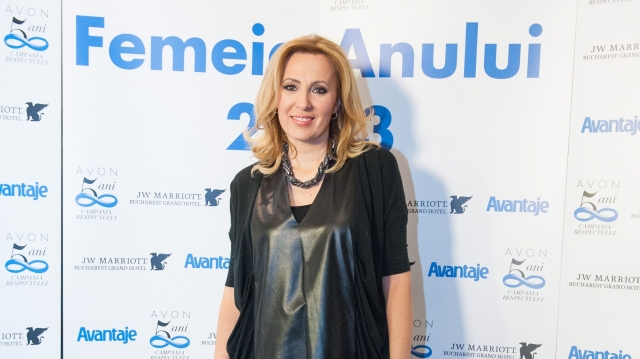 Irina Păcurariu, premiată pentru excelenţă în jurnalism