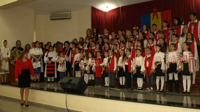 Crăciun românesc în Cipru, miercuri, la “Lumea şi noi”