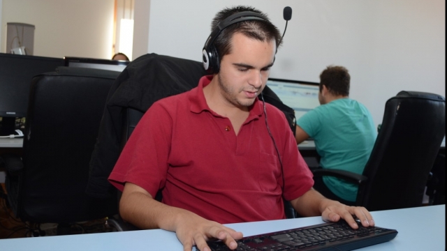 Povestea de succes a unui programator nevăzător român