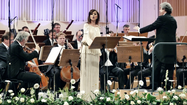 Soprana Valentina Naforniţă, invitata săptămânii la Interviurile Enescu