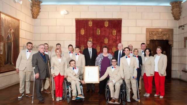 Sportivii paralimpici, oaspeţi de onoare la Palatul Elisabeta