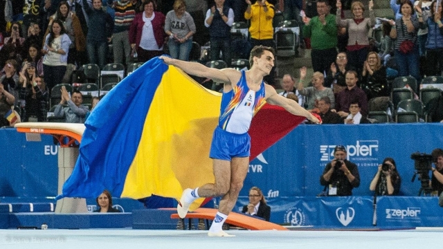 Marian Dragulescu steag