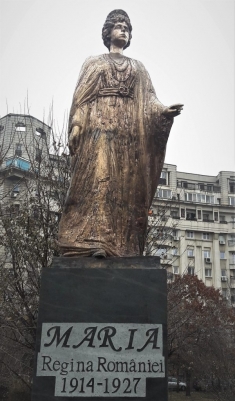 (w235) Statuia Re