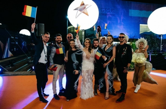 Ester Peony a strălucit la Ceremonia de deschidere a Eurovision 2019