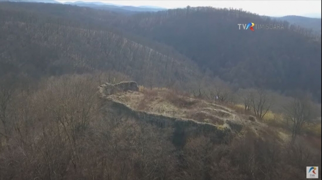 La Jdioara a fost o cetate medievală dar se găsesc și vestigii dacice | VIDEO