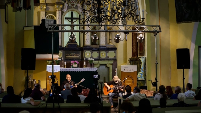 Recital Ilie Stepan & Horea Crișovan - „Folk la altar. Generația generică” 