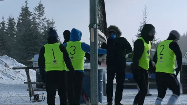 Turneu de volei...pe zăpadă | VIDEO
