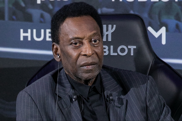 Pele a fost internat la un spital din Sao Paulo