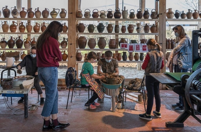 Popasuri folclorice: Împreună pentru patrimoniul cultural