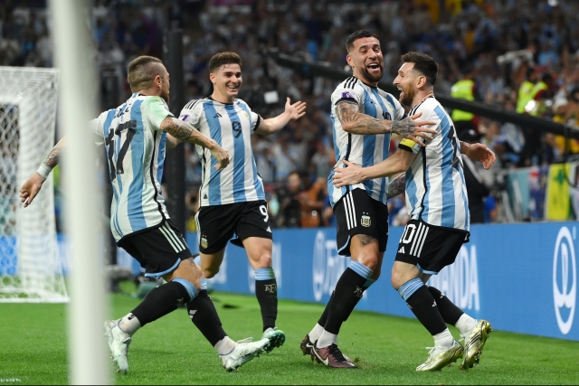 Argentina – Australia 2-1 (1-0), în optimile de finală ale Cupei Mondiale