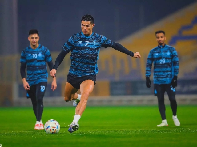 Cristiano Ronaldo nu poate debuta în campionatul Arabiei Saudite