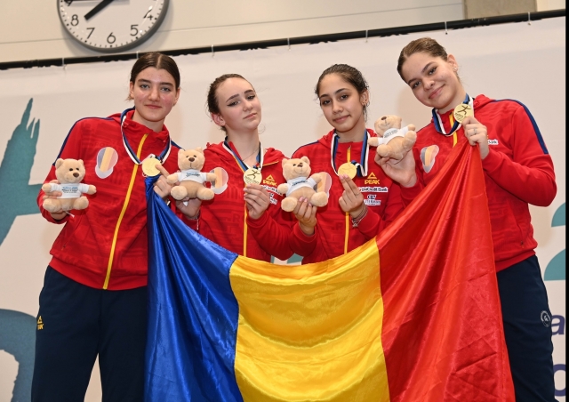 România - campioana Europei pe echipe la sabie cadete!