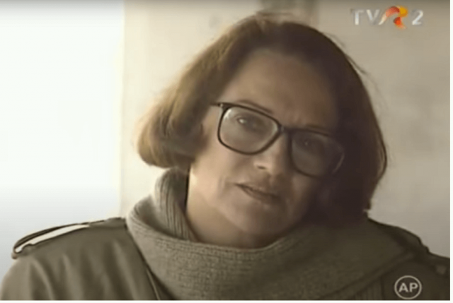 AICI NU MAI LOCUIEȘTE NIMENI - Tamara Crețulescu