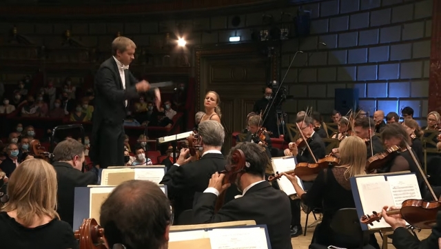Festivalul „Enescu”: Concert al Orchestrei Filarmonicii Regale din Londra, împreună cu violonista Julia Fischer