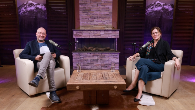 Podcast despre educație și demografie: Cătălin Ștefănescu, în dialog cu Anna Riatti, reprezentanta UNICEF în România 