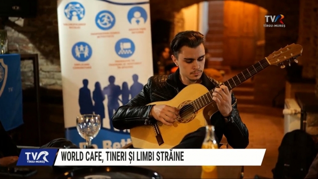 World Cafe, tineri și limbi străine | VIDEO