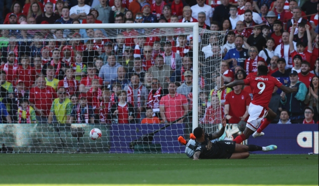 Nottingham Forest a învins pe Arsenal, scor 1-0, și Manchester City este campioana Angliei