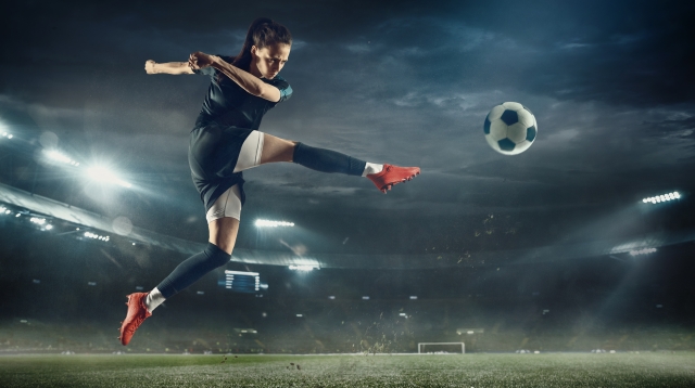 În direct la TVR: Cele mai bune jucătoare de fotbal fac spectacol în etapele finale ale turneului mondial de fotbal feminin