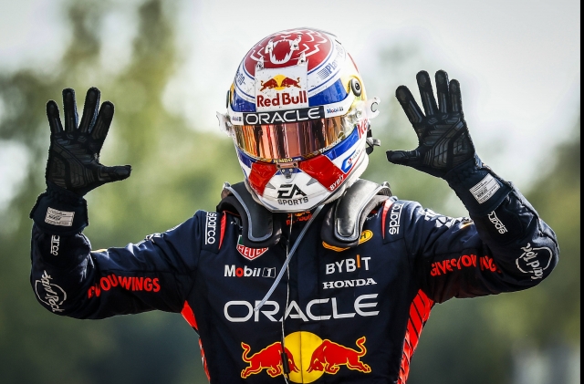 Max Verstappen s-a impus la Monza și a devenit primul pilot din istorie cu zece victorii consecutive în Campionatul Mondial de Formula 1