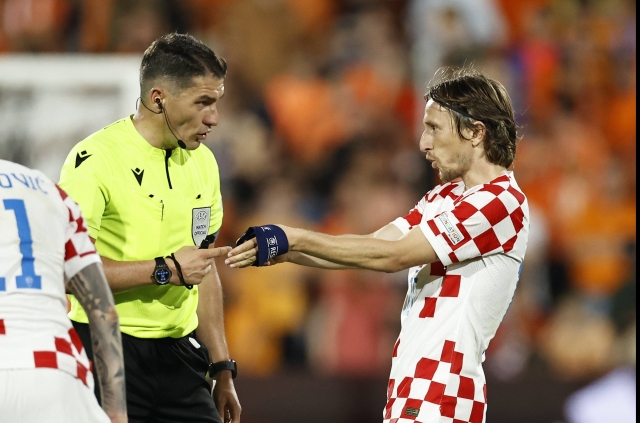 UEFA Champions League: Istvan Kovacs îl arbitrează pe Mbappe