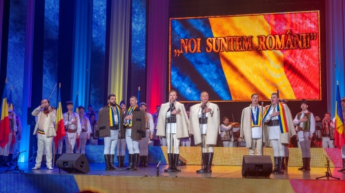 Parada cântecului şi portului popular, de 1 Decembrie, în spectacolul „Noi suntem români!”, la TVR 1