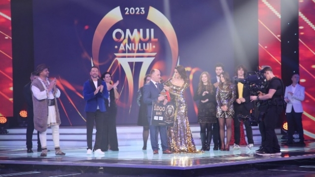  Vlad Plăcintă, desemnat „Omul anului” în seara de Revelion, la TVR | VIDEO