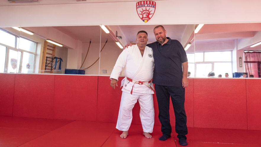 „Călătoria mea cu judo va fi eternă”. Judoka Florin Lascău, un nou „român universal”, la TVR 1 | VIDEO