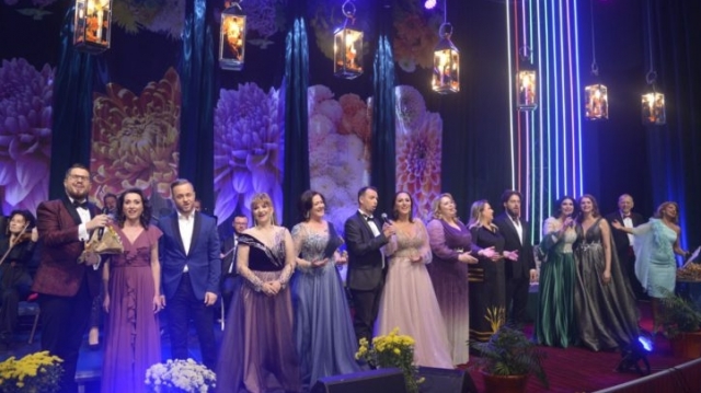Festivalul Național de Interpretare și Creație a Romanței “Crizantema de Aur”
