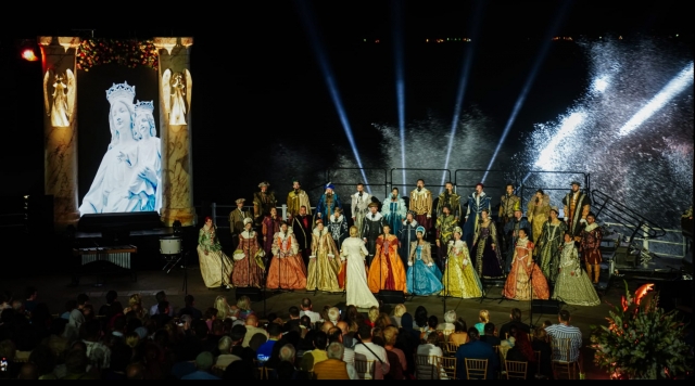 Fabulosul concert „Ave Maria”, susţinut pe malul Mării Negre de Corul Madrigal și Marius Manole