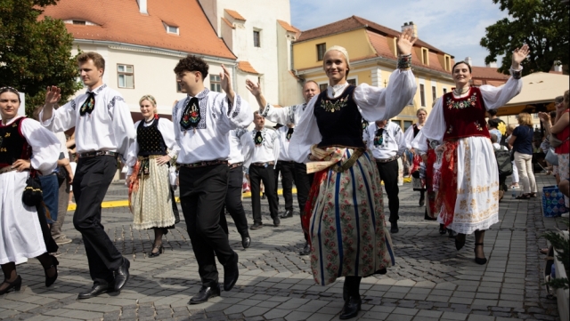 Întâlnirea Internațională a Sașilor din Transilvania: „Poți lega noi prietenii, înseamnă mai mult decât fanfare și mâncare