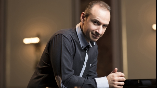 Concursul „Enescu”: Simon Trpčeski, unul dintre cei mai valoroși pianiști ai lumii, recital de excepție, în 21 septembrie 