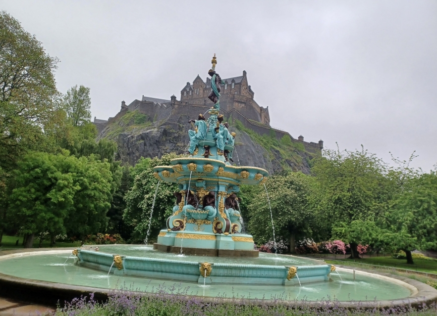 (w882) Edinburgh