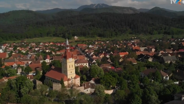 Biserica fortificată din Cristian