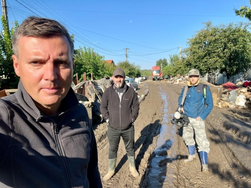 „Oamenii spuneau că ar trebui să se mute din zonele inundabile, dar nu au bani să îşi construiască alte case!”