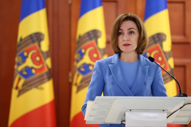 Scor strâns la referendumul pentru aderarea R. Moldova la UE. Maia Sandu și Alexandr Stoianoglo, în turul doi al prezidențialelor