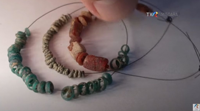 Artefacte de la Marea Baltică și din Mesopotamia în peștera Ponorici | VIDEO