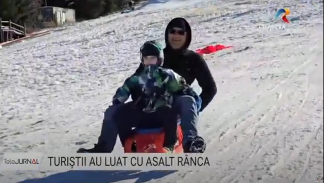 Turiștii au luat cu asalt Rânca | VIDEO