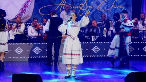 Prima câştigătoare a trofeului „Vedeta populară” şi-a aniversat la TVR majoratul carierei sale artistice