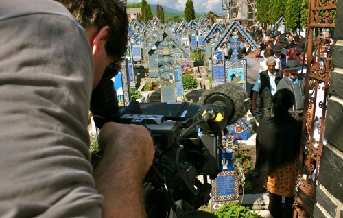 (w500) Cameraman