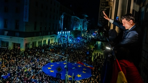 O luptă pentru democrație. Nicușor Dan este noul președinte al României, cu peste 6,1 milioane de voturi 