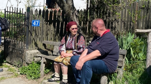 Cu iubire, despre meşteşuguri încă vii şi salvatori de suflete, la „Exclusiv în România”