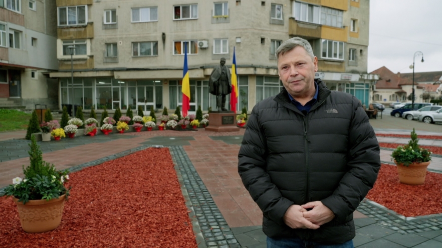 (w882) Florin Caz