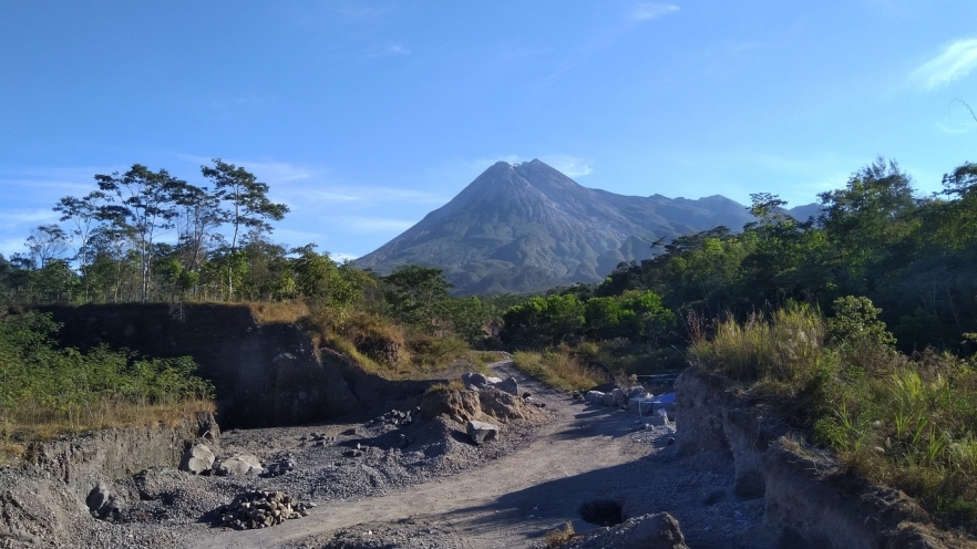 (w882) merapi / p