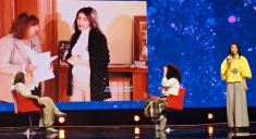 Doina Ruşti scrie şi declaraţii de dragoste! În emisiunea „Dăruieşte Românie”, sâmbătă, la TVR 3
