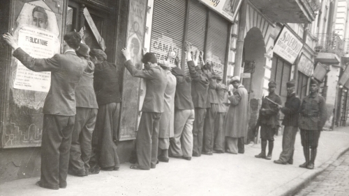 84 de ani de la Pogromul de la Iași: Nu pot să nu văd aievea cum tatăl meu, însângerat și scrâșnind de durere, m-a îmbrâncit și mi-a răcnit: «Fugi! Nu uita!»