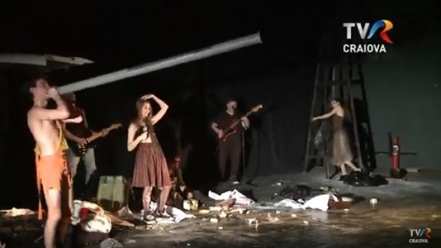 “Lumea de aproape”: Teatru Punk | VIDEO
