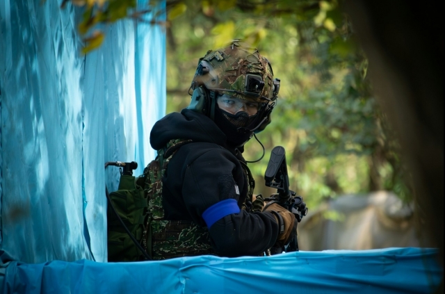 (P) Airsoft vara: distracție, adrenalină și strategie în aer liber