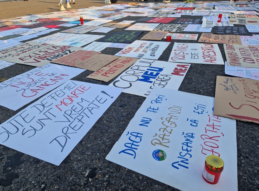 (w882) Protest Ã®
