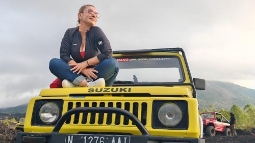 Alina Stancu: „Ador senzația de libertate absolută de pe crestele munților atât de aproape de cer!”