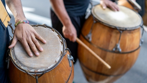 Expoziția „Candombe – ritmul afro-uruguayan”
